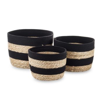 Kosz pleciony ze słomy